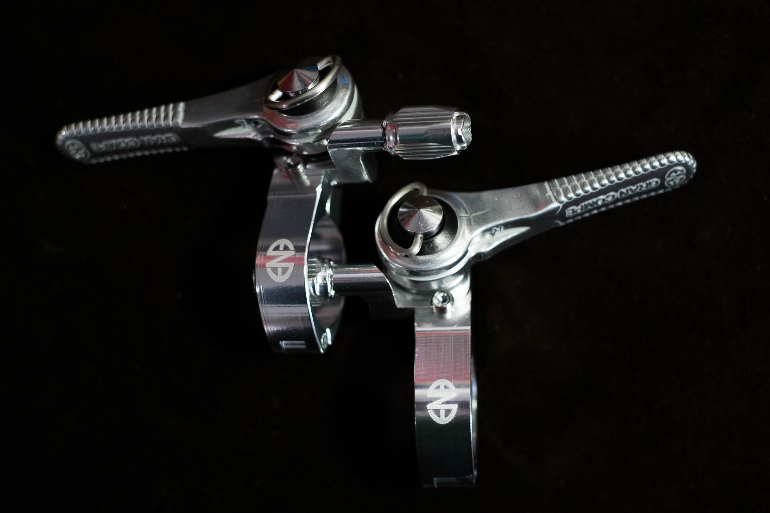 DIA-COMPE ENE CICLO ENE Thumb Silver Shifter 2-3 Left, 8-9