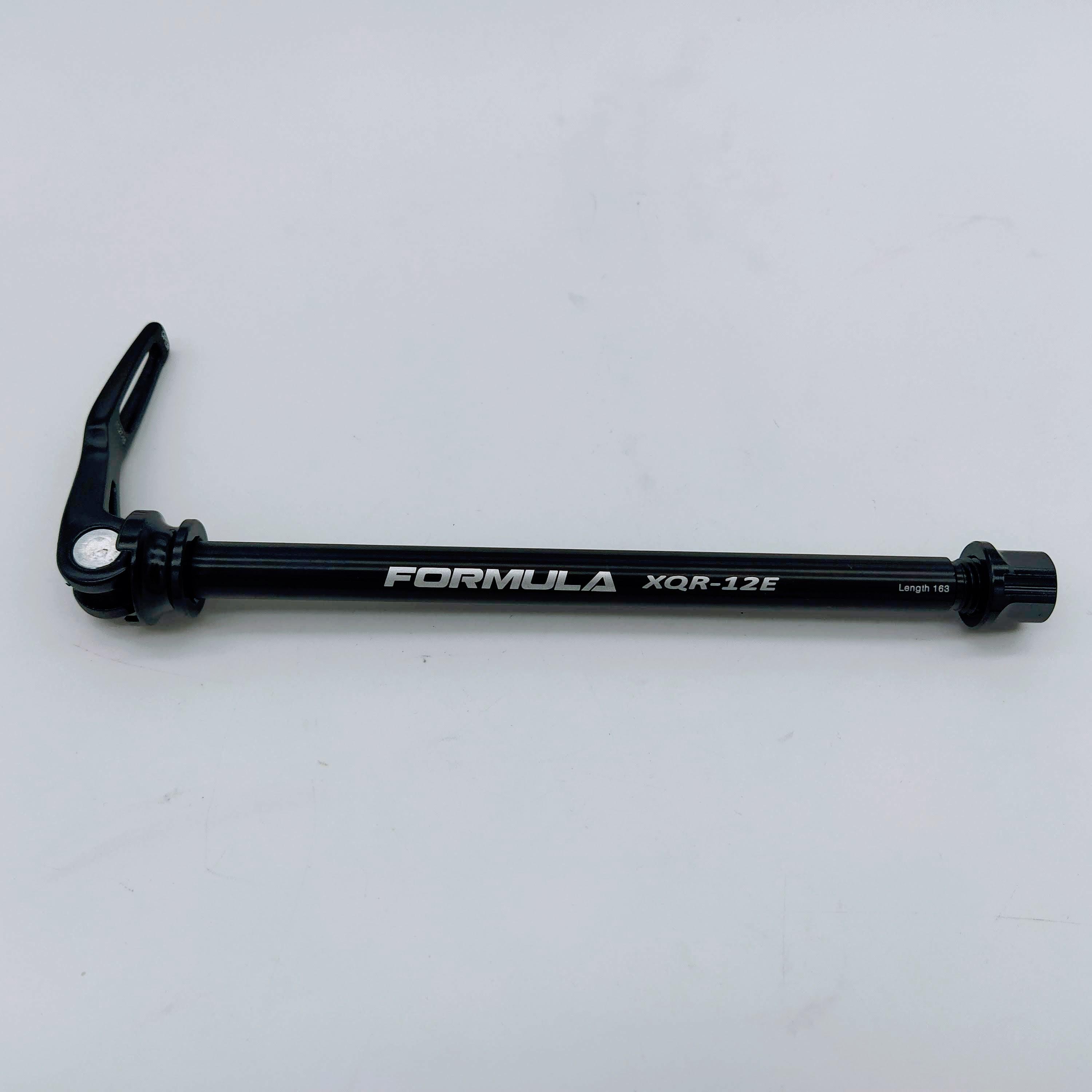 Axe de roue vélo traversant Shimano arrière 142mmx12mm SM-AX720