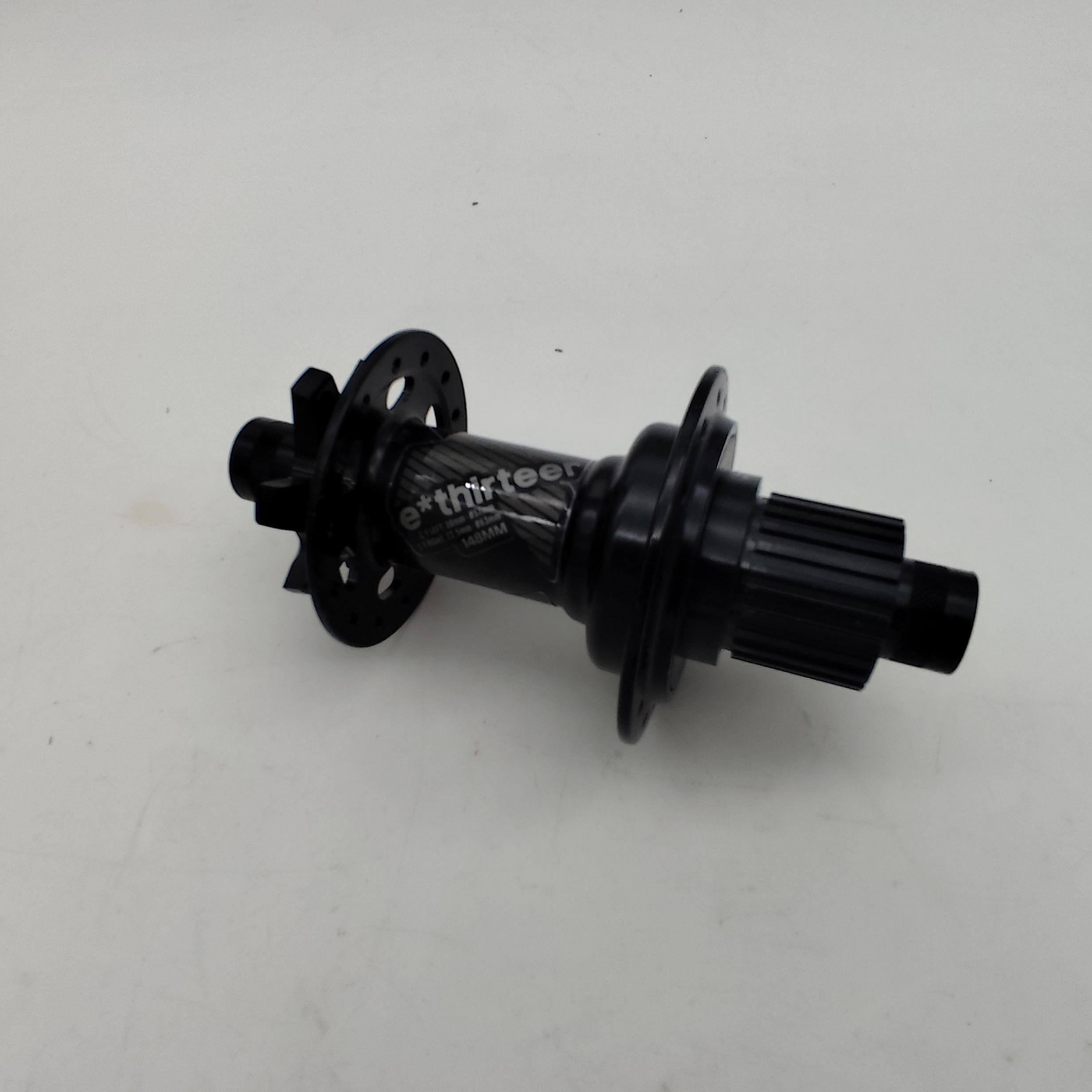 e*Thirteen e*13 Ultralight Race rear hub J-bend black 28H