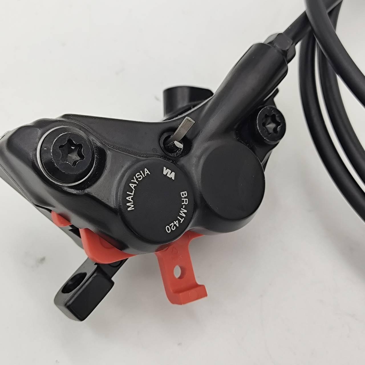 Shimano DEORE BL-M4100 / BR-MT420 4-Piston Hydraulic Disc Brake